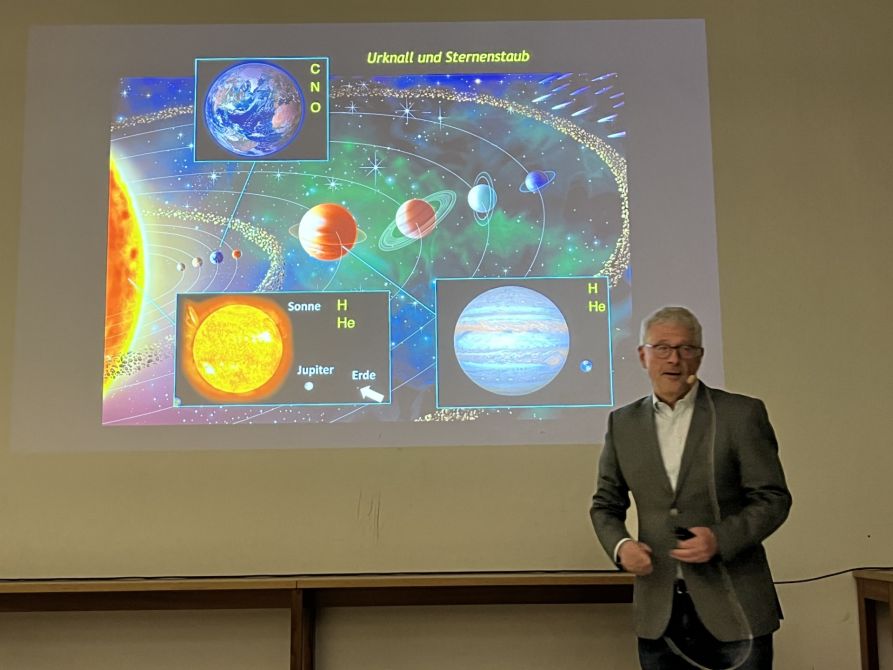 Mit interessanten Bildern ...