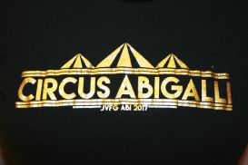 Abi-Zeitung und Duelle in der &quot;Manege des Wahnsinns&quot;