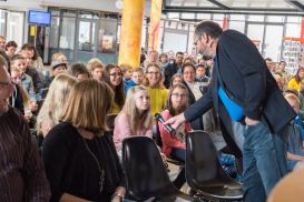 „Welcome everybody, welcome, welcome“