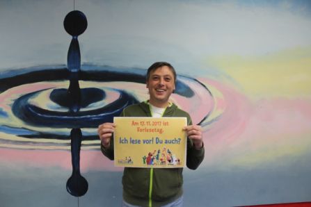 Siegi Mühlbauer von der Musik-Kabarettgruppe "DaHuawadaMeierundi"