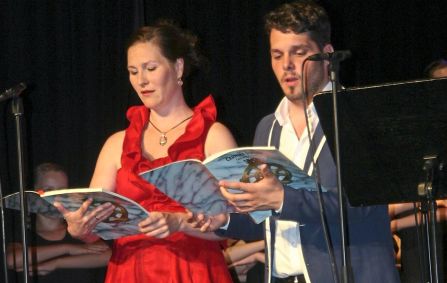 Die beiden Solisten des Abends: Juliane Schenk und Ben Popson