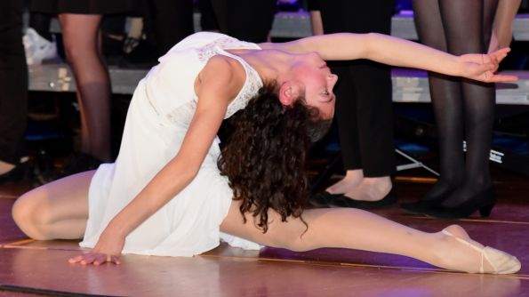 Neben Gesangs- und Instrumentalsoli gab es auch eine künstlerische Tanzeinlage von Chantal Caruso zu sehen.
