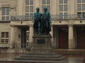 Mit Goethe im Regen stehen