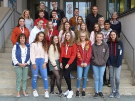 Begeisterte britische Teenager