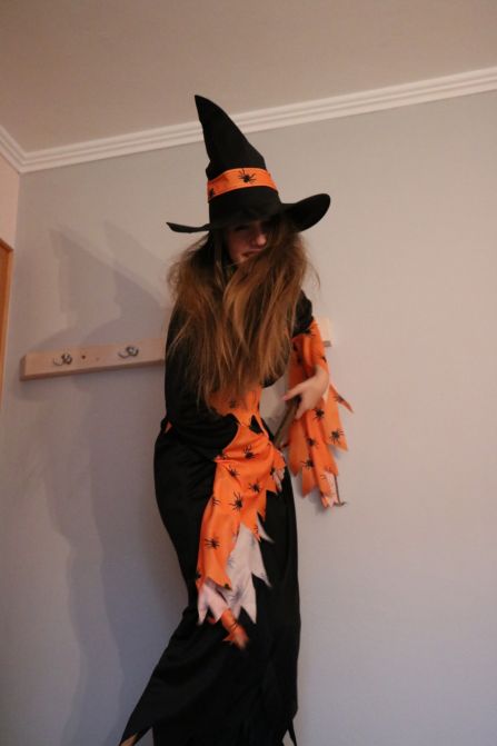 Platz 4 teilen sich die "Hexe" ...