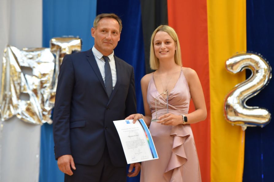 Pauline Hruby erhielt den Fraunhofer Förderpreis.