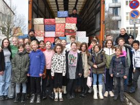 Fraunhofer unterstützen Weihnachtstrucker