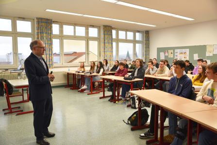 Herr Rebl bei seinem Vortrag