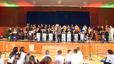 ... und die Jazzband unter der Leitung von Hubert Bauer.