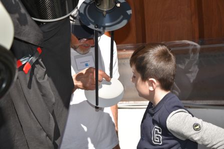 In der Sternwarte konnte man die Sonnenflecken beobachten.