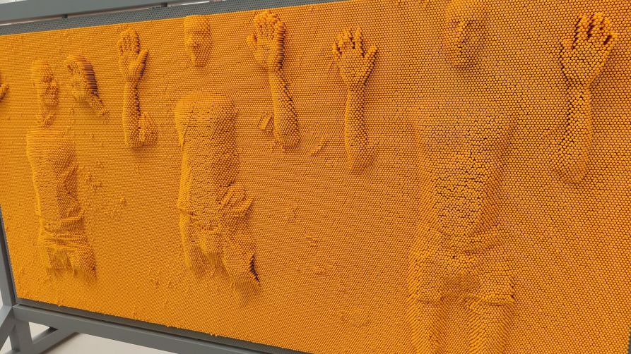 Großer Beliebtheit unter unseren Schülern erfreute sich diese Wand mit den Plastikstiften.