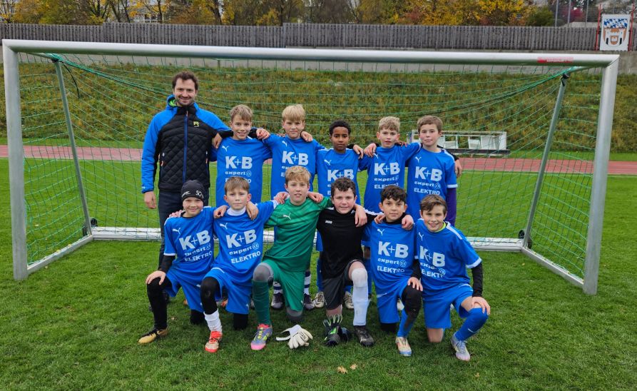 Die Fußballmannschaft der Jungen IV